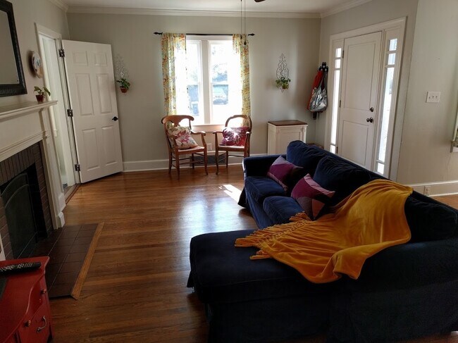 Building Photo - 170 Windsor Ct