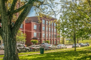 Building Photo - Parkview Midtown