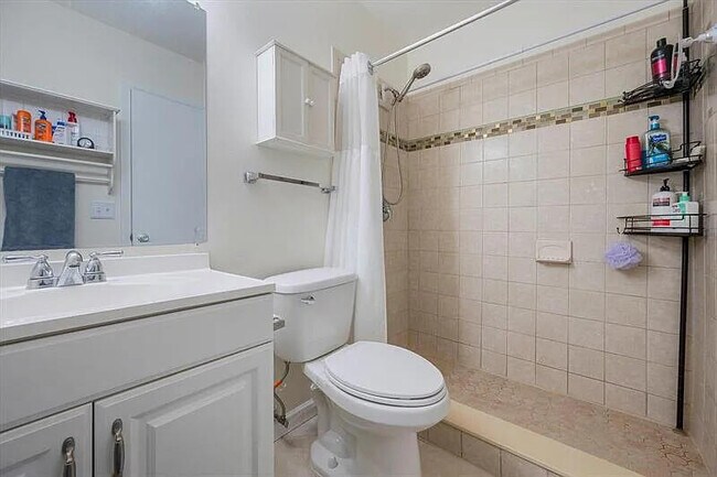 Building Photo - 2929 SE Ocean Blvd