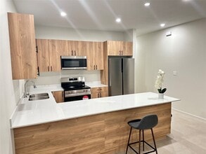 Building Photo - 4984 Alexa Rd