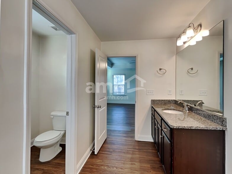 Building Photo - 3577 Okelly Dr