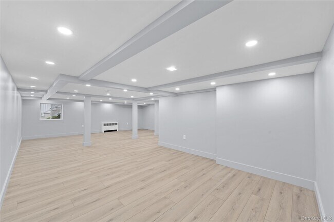 Building Photo - 31 Cail Dr