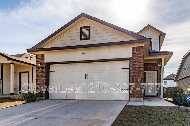 Primary Photo - 2450 Dry Moss Way