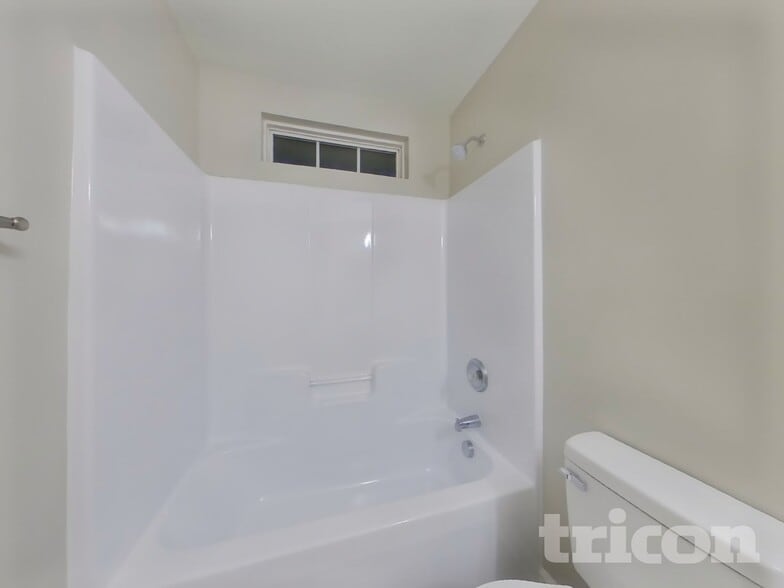 Building Photo - 107 Tanyard Ln