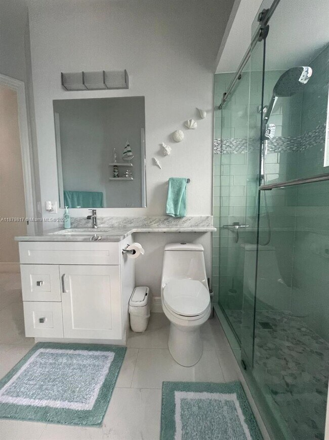 Building Photo - 8268 Southwind Bay Cir