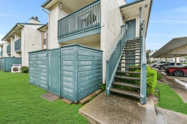 Building Photo - 250 El Dorado Blvd