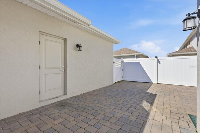 Building Photo - 10672 Words Dr