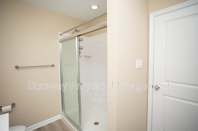 Building Photo - 239 Macoun Way