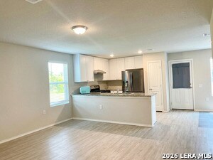 Building Photo - 914 Albatross Wy