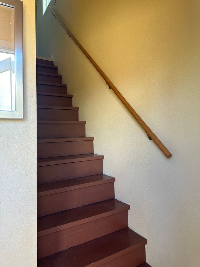 Building Photo - Updated 1 bed, 1 bath in Eugene!