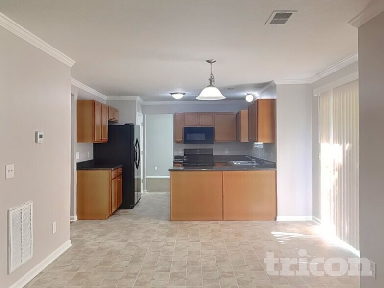 Building Photo - 711 Archers Ln