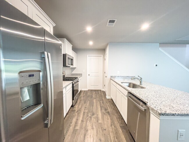Building Photo - 105 Paddock Glen Dr