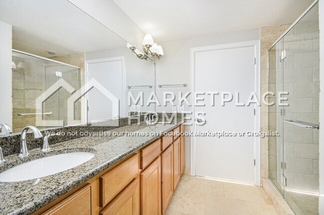 Building Photo - 525 W Lafayette Blvd