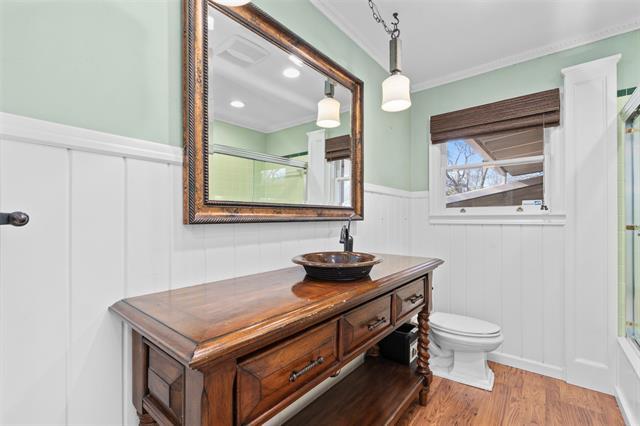 Building Photo - 2129 Elmwood Blvd