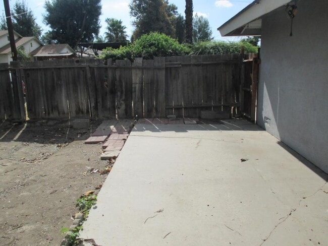 Building Photo - 41637 Marine Dr