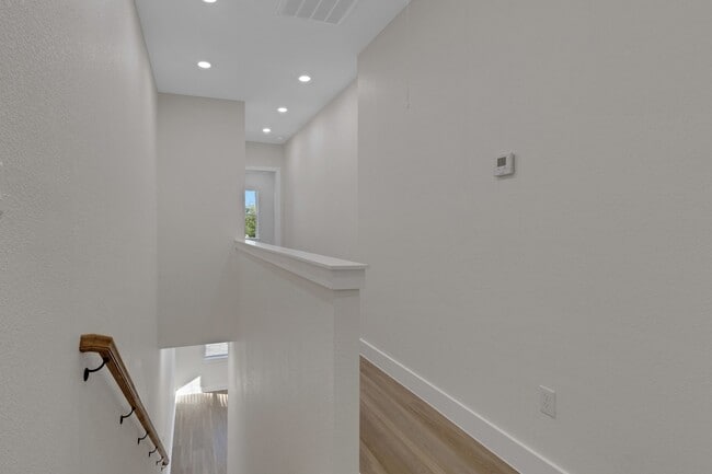 Building Photo - 7962 Ethel St