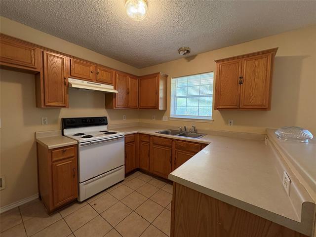 Building Photo - 2737 Gant Dr