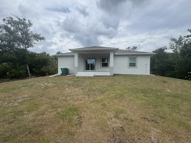 Building Photo - 16475 Mc Laury Ave
