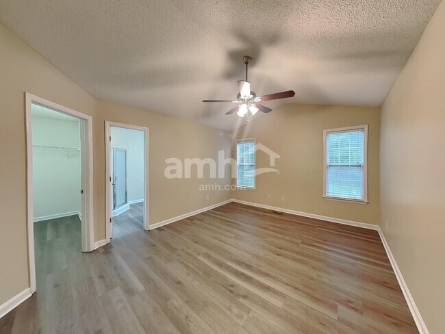 Building Photo - 247 Clayton Pointe Dr