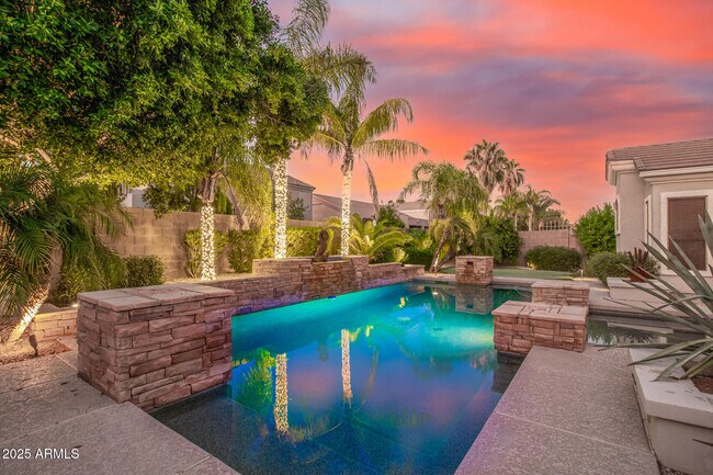 Building Photo - 10502 E Posada Ave