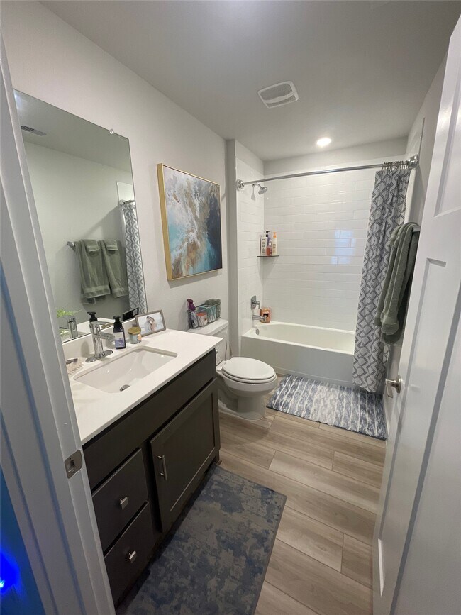 Building Photo - 1224 Amistad Lp