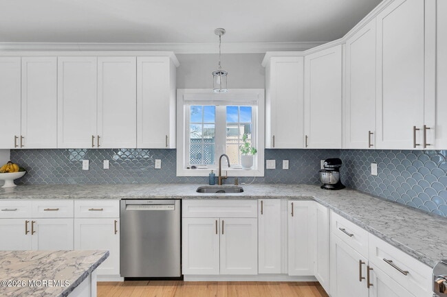 Building Photo - 12 4th St