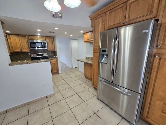 Building Photo - 2270 W 54th Pl