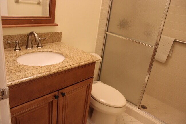 Building Photo - 38 Bethesda Park Cir