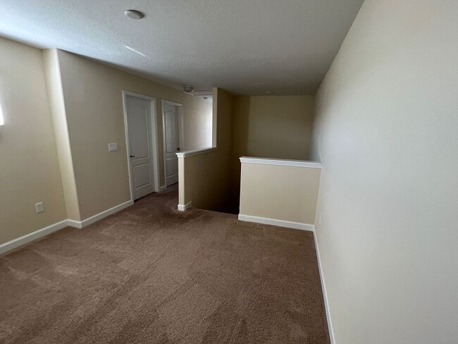 Building Photo - INDEPENDENCE IN WINTER GARDEN 4 BEDROOM RE...