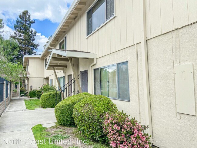 Building Photo - 2227 Northrop Ave
