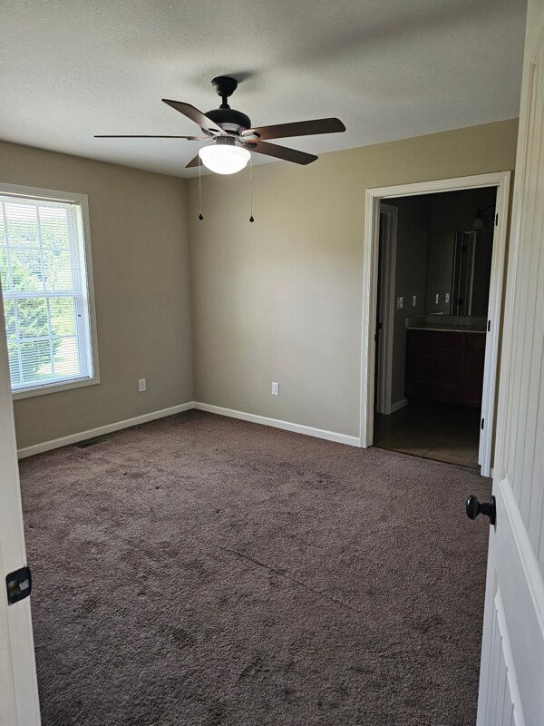 Building Photo - 228 Vanover Ln