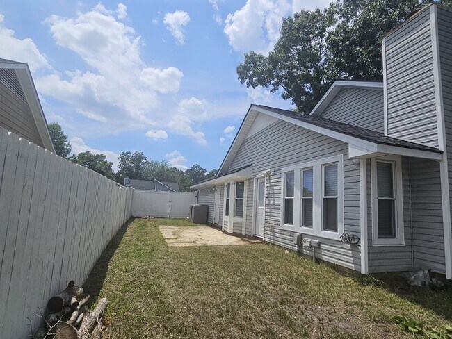 Building Photo - 509 Auburndale Ln