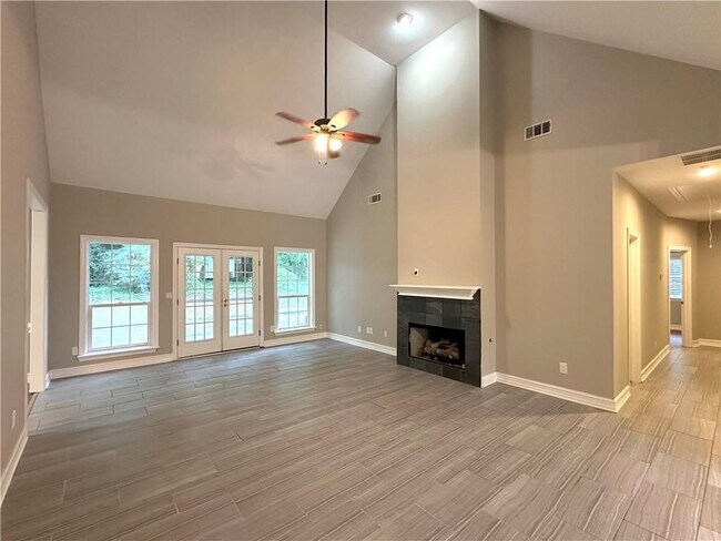 Building Photo - 1015 Allenbrook Ln