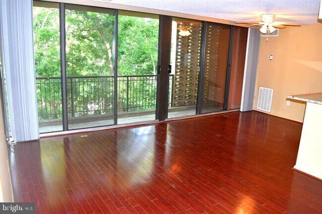 Building Photo - 4 S Van Dorn St