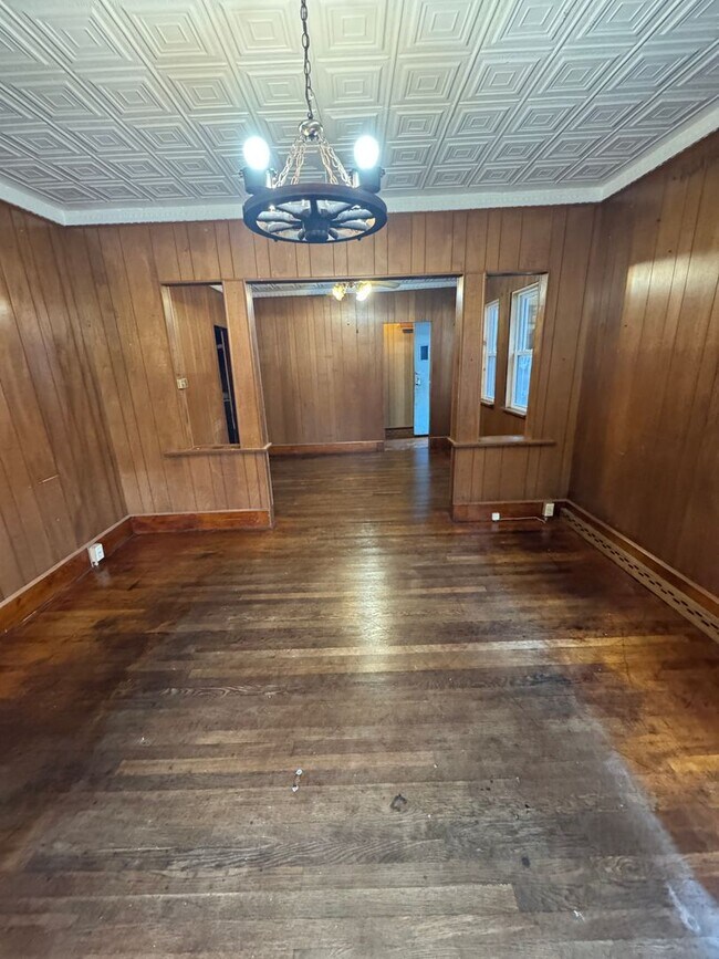 Building Photo - 13 Sullivan St