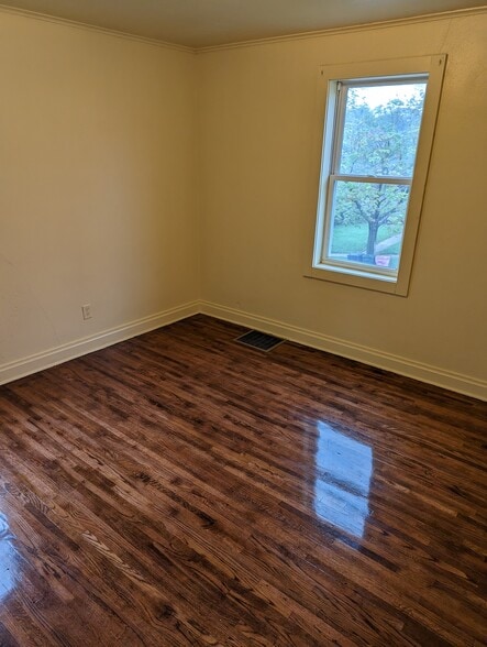bedroom 2 - 2325 S Clinton St