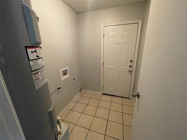Building Photo - 923 Azalia Dr