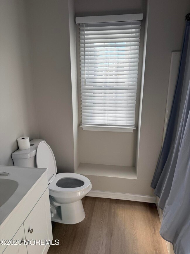 Building Photo - 90 Atlantis Ave