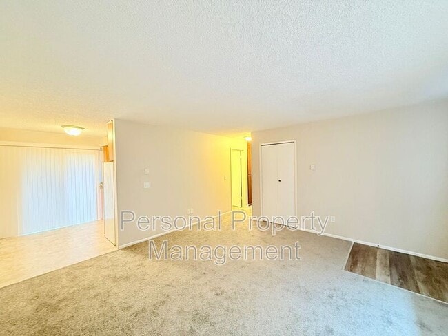 Building Photo - 1335 Z St