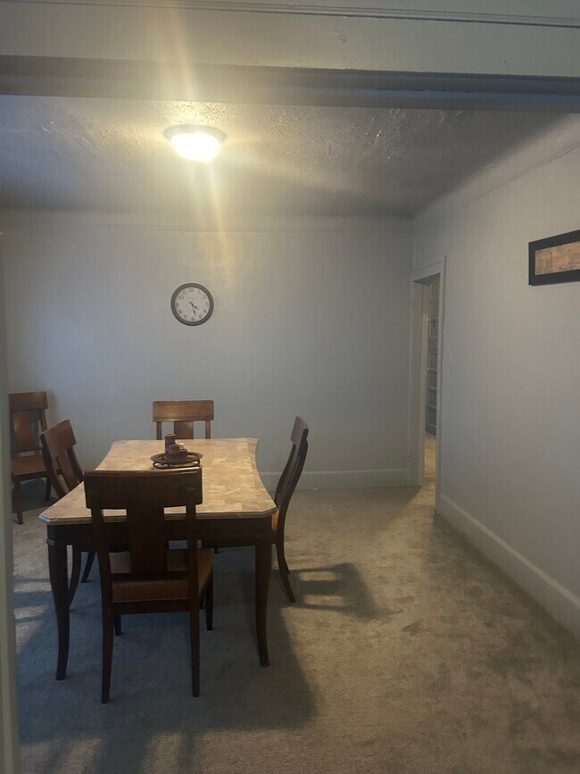 Building Photo - WHITFIELD FLR 1