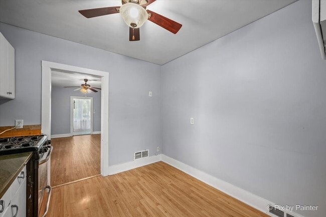 Building Photo - 645 Slade Ave