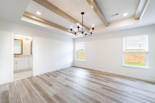 Building Photo - 4604 Estacada Dr