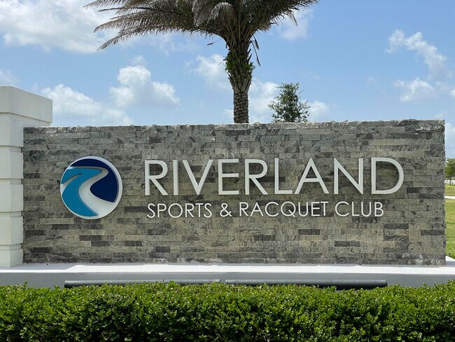Building Photo - 12555 SW Manatee Marsh Ter
