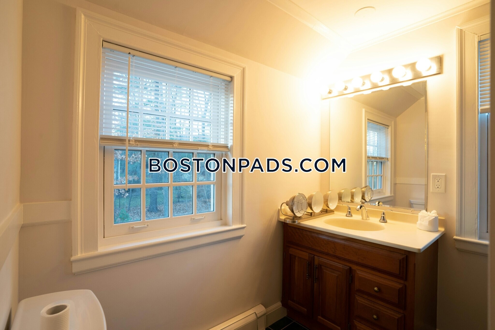 Building Photo - 40 Puddingstone Ln