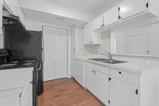 Building Photo - NICE 2/1 UNIT AVAILABLE AT THE PRESERVE in SUNRISE