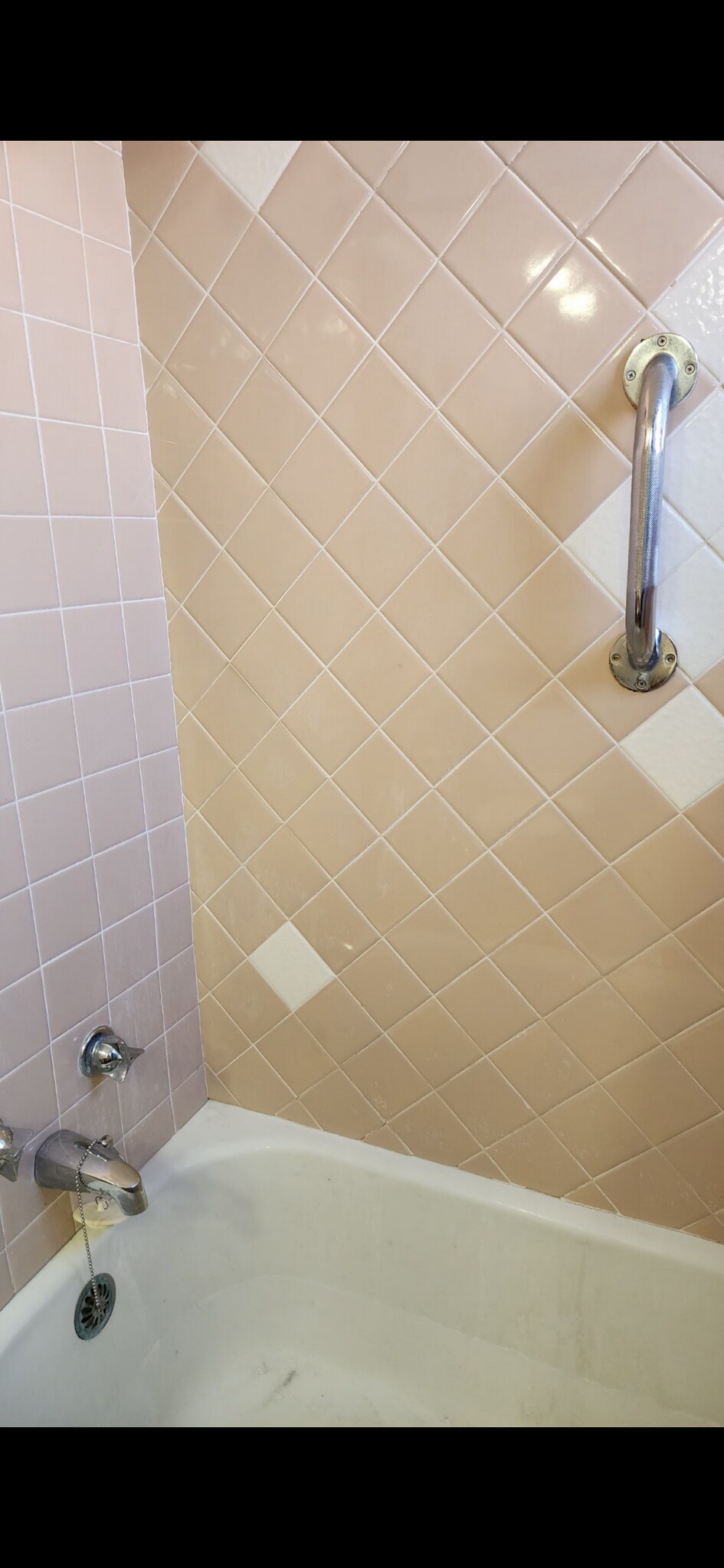 Building Photo - 5844 N Marmora Ave