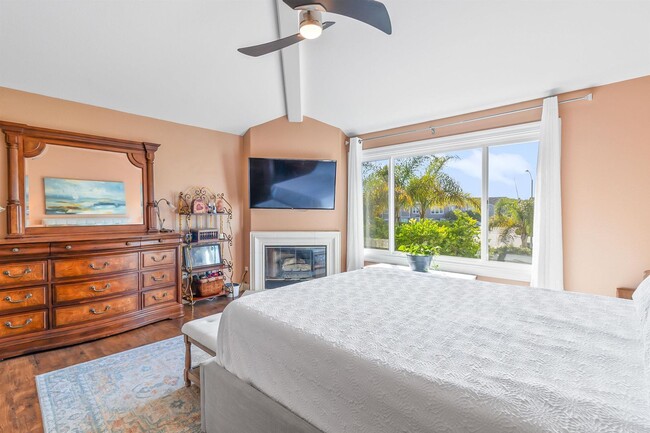 Building Photo - Immaculate 3 Bed, 2.5 Bath in Laguna Shores, Carlsbad!