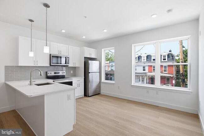 Building Photo - 3637 N 16th St