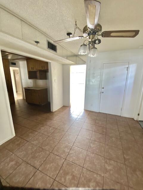 Building Photo - 9406 Montgomery Dr