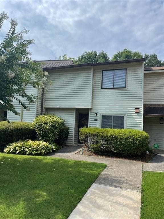 Building Photo - 1020 Country Ct